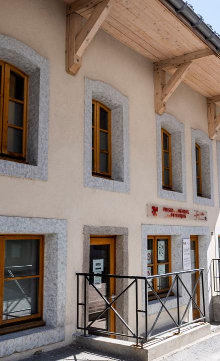 Façade Maison de la Mémoire et du Patrimoine ©Eric Courcier